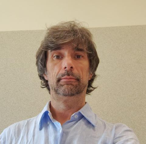 Il Prof. Simone Benatti, Professore Associato presso il DIEF